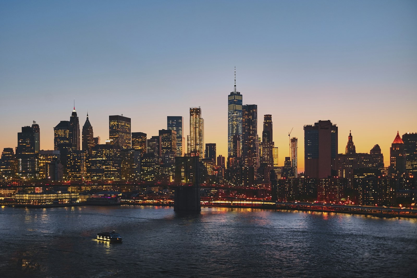 panoramic photography of Brooklyn Bridge