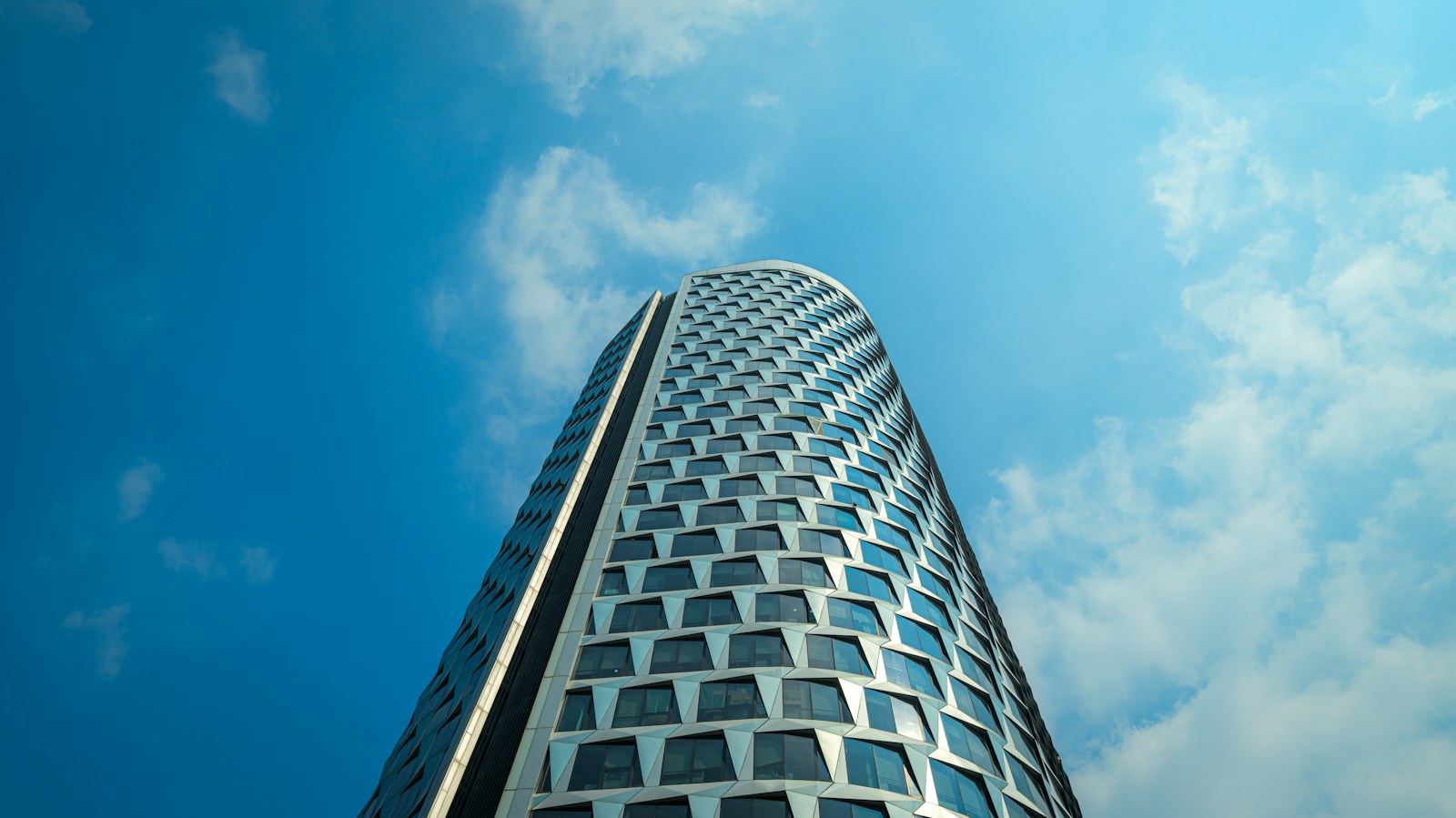 A very tall building with lots of windows