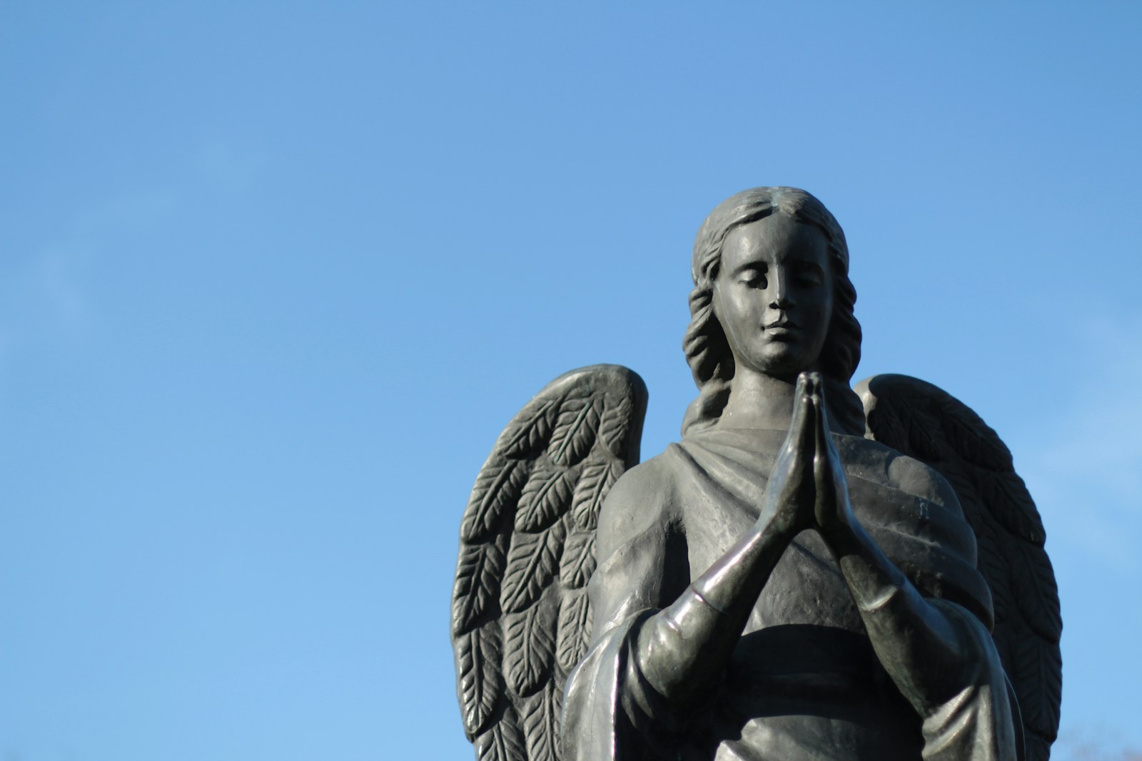 a statue of a person
