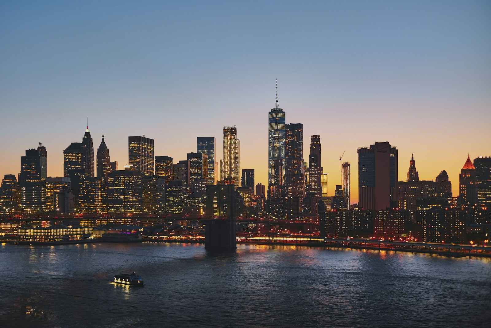 panoramic photography of Brooklyn Bridge